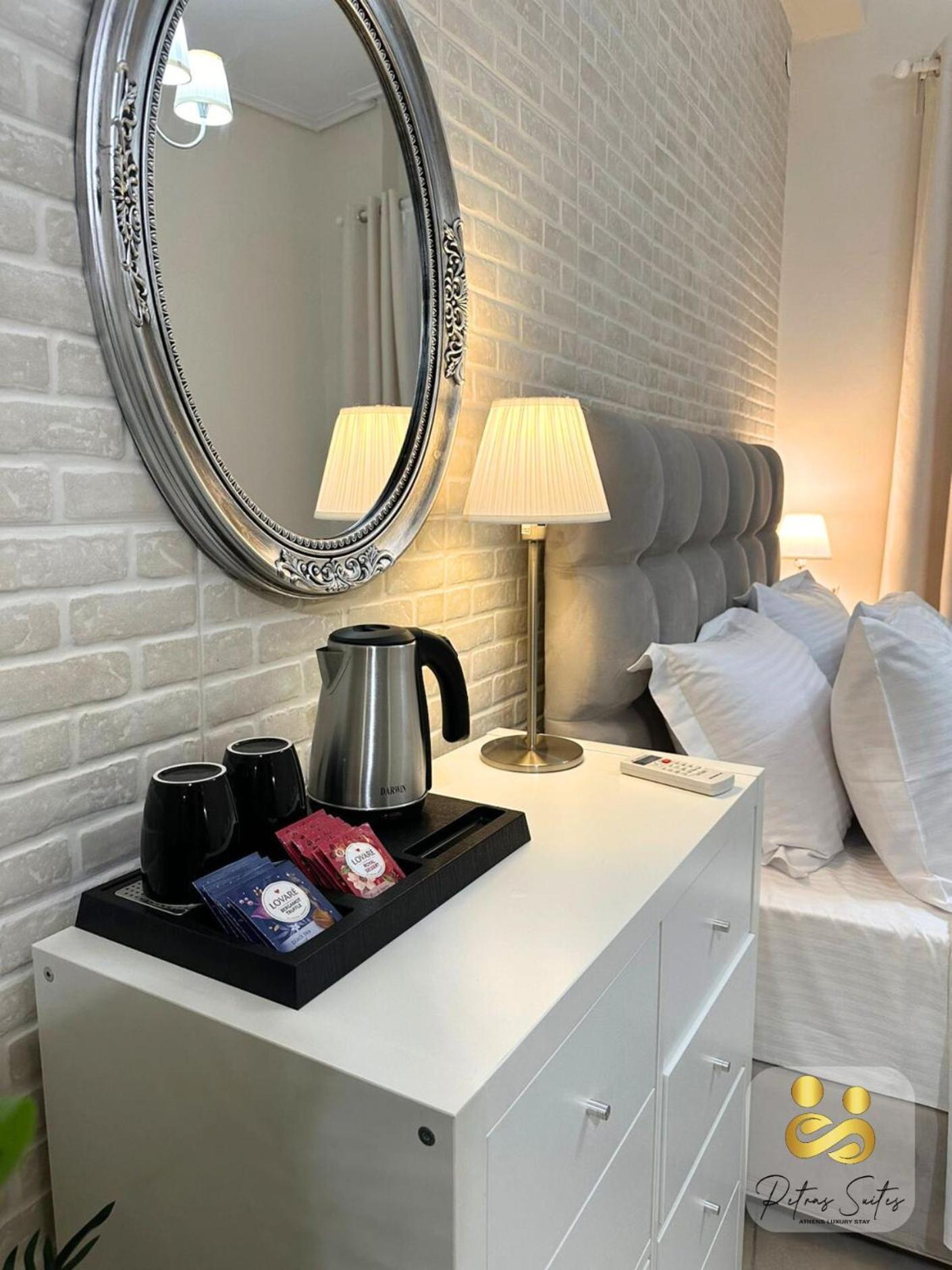 Petras Luxury Suites Athens Ngoại thất bức ảnh