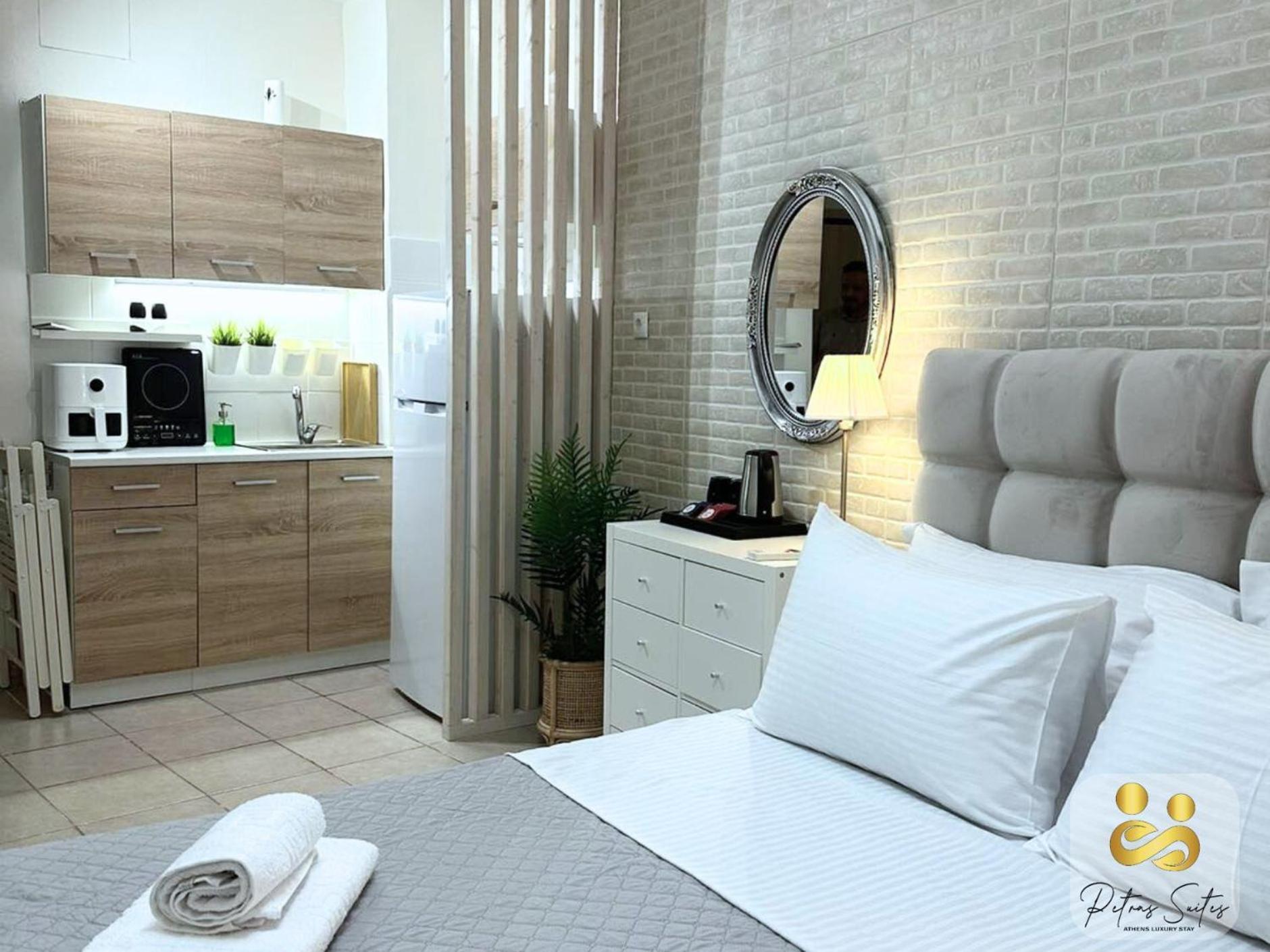 Petras Luxury Suites Athens Ngoại thất bức ảnh