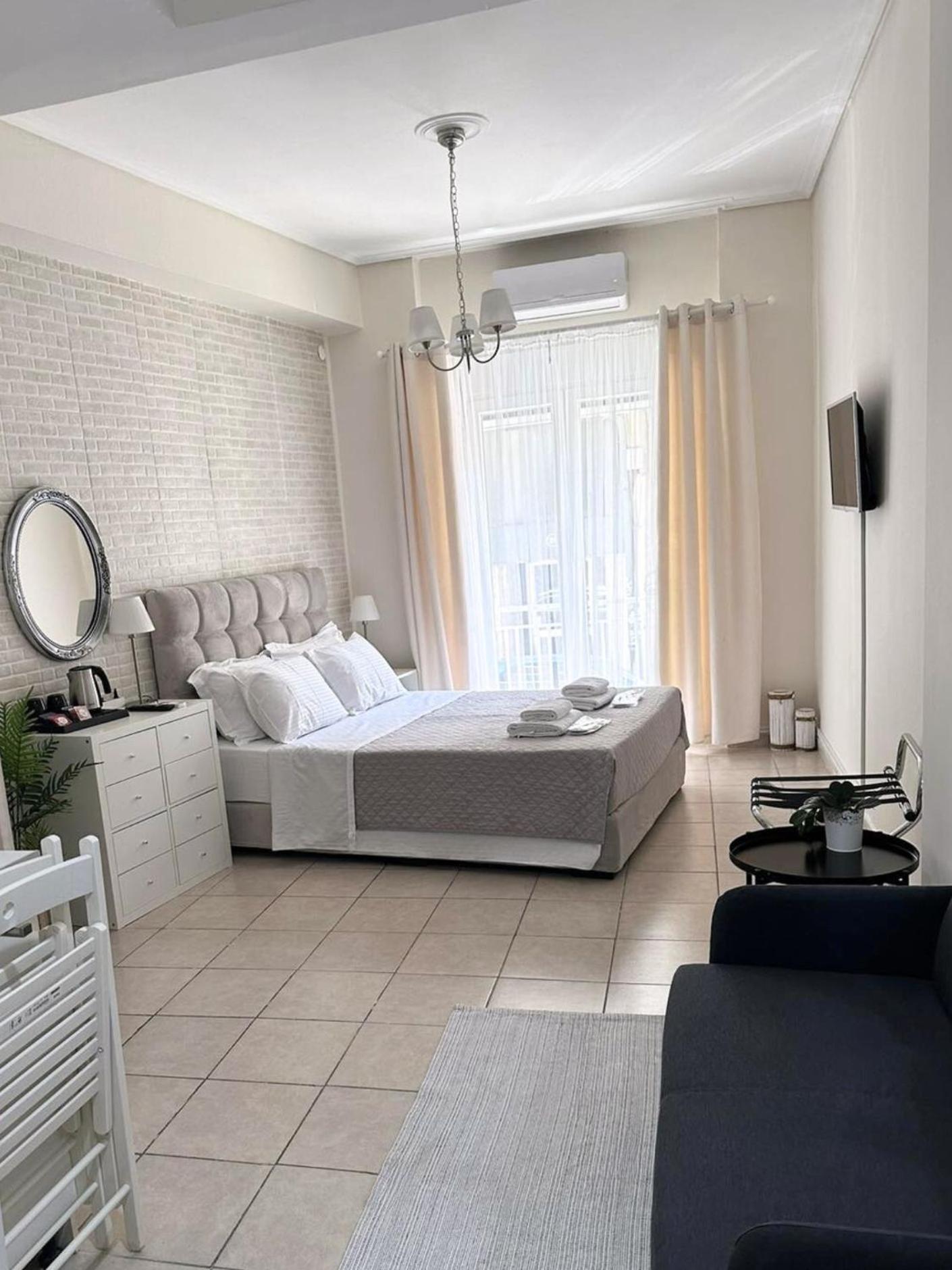 Petras Luxury Suites Athens Ngoại thất bức ảnh