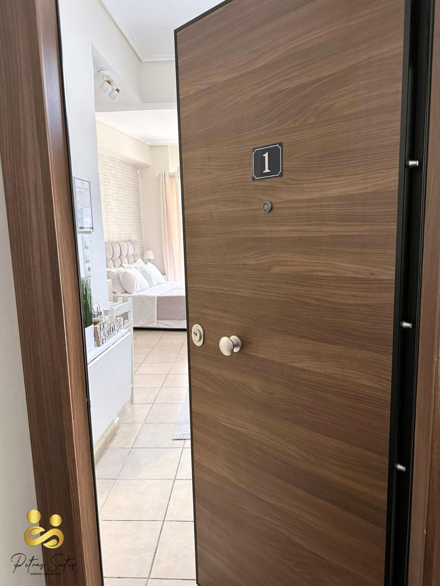 Petras Luxury Suites Athens Ngoại thất bức ảnh