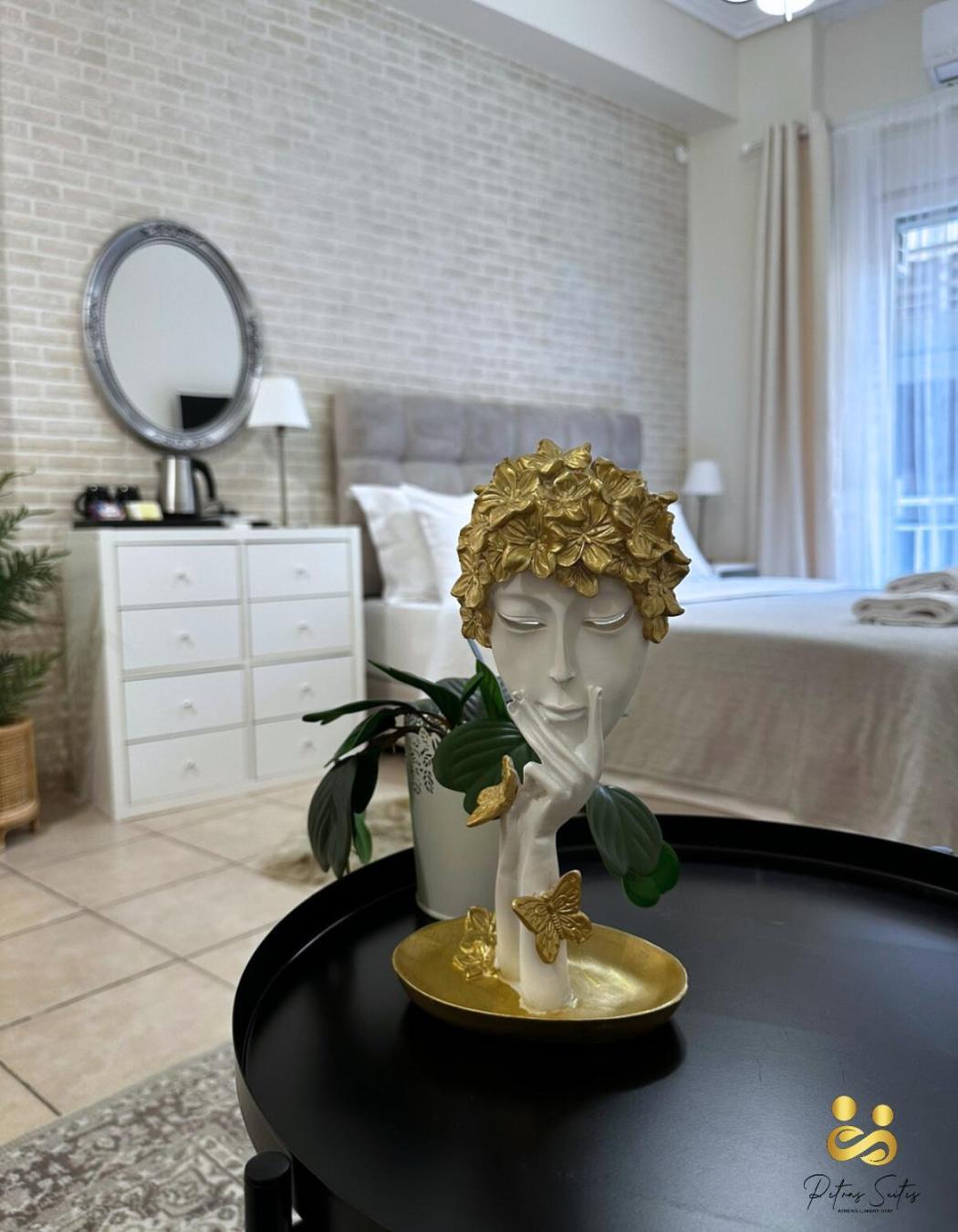 Petras Luxury Suites Athens Ngoại thất bức ảnh